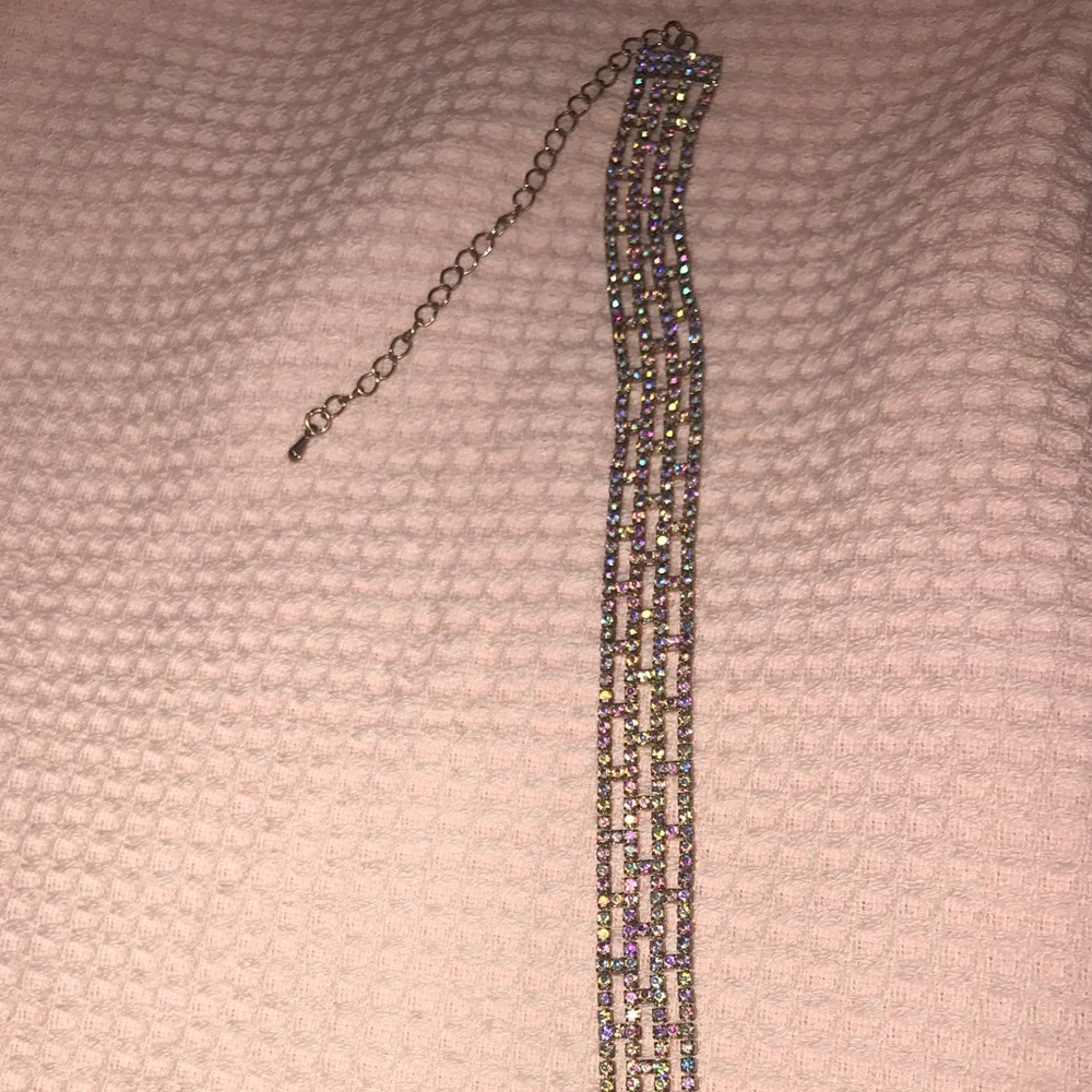 Choker - Picture 3 of 3